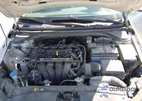 2017 Hyundai Elantra Se z USA, uszkodzony, nr VIN 5NPD74LF5HH112053